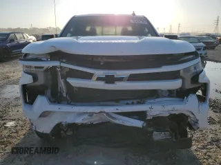 2024 Chevrolet Silverado 1500 RST with VIN 1GCUDEED5RZ182527, listed as a Copart auction lot 52426135 with 5,169 mi miles and Salvage Title. Bid and sale history available at carsss.com. Image 5.