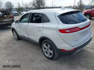 2015 Lincoln MKC with VIN 5LMCJ1A9XFUJ47174, listed as a IAAI auction lot 41892120 with 149,975 mi miles. Bid and sale history available at carsss.com. Image 3.