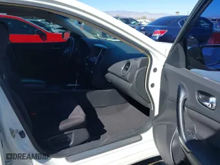 2014 Nissan Maxima 3.5 SV w/Premium Pkg with VIN 1N4AA5AP7EC495707, listed as a IAAI auction lot 41878822 with 197,088 mi miles. Bid and sale history available at carsss.com. Image 5.