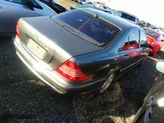 2006 Mercedes-Benz S-Class with VIN WDBNG70J66A462373, listed as a IAAI auction lot 38302309 with 1 mi miles. Bid and sale history available at carsss.com. Image 4.