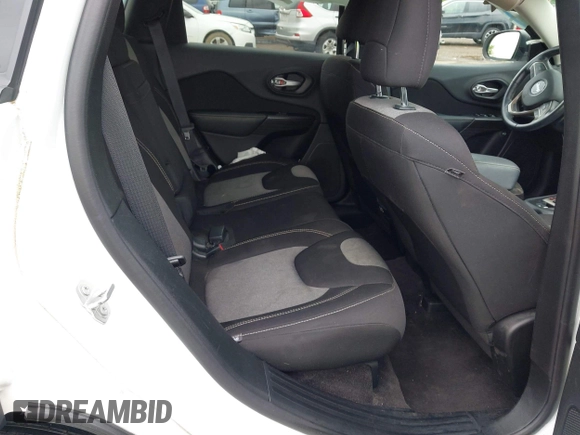 2016 Jeep Cherokee Sport z VIN 1C4PJMAS5GW268097, wystawiony jako IAAI lot #42211745 z przebiegiem 101 496 mil mil oraz . Historia ofert i sprzedaży dostępna na DreamBid. Obrazek 8.
