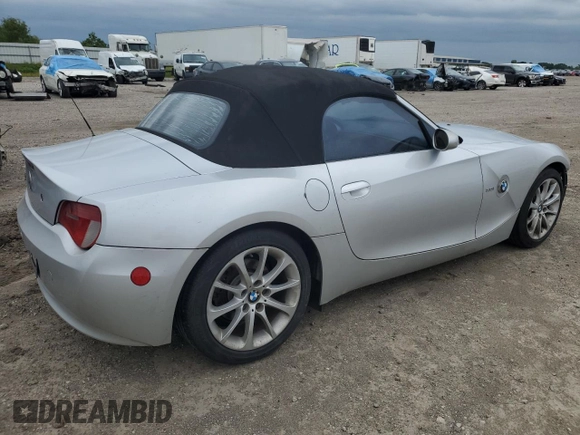 2007 BMW Z4 3.0i with VIN 4USBU33567LW73304, listed as a Copart auction lot 52391705 with 192,945 mi miles and Salvage title. Bid and sale history available at DreamBid. Image 3.