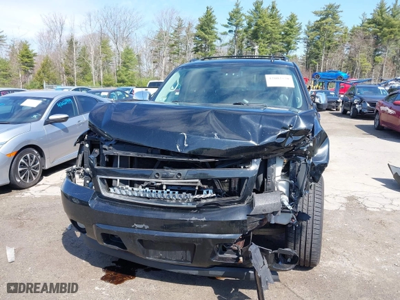 2012 Chevrolet Avalanche LT with VIN 3GNTKFE72CG160193, listed as a IAAI auction lot 42002570 with 147,030 mi miles. Bid and sale history available at carsss.com. Image 6.