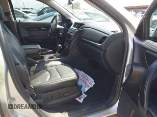 2015 Chevrolet Traverse LT with VIN 1GNKRHKD1FJ359123, listed as a IAAI auction lot 42247341 with 180,189 mi miles and . Bid and sale history available at DreamBid. Image 5.
