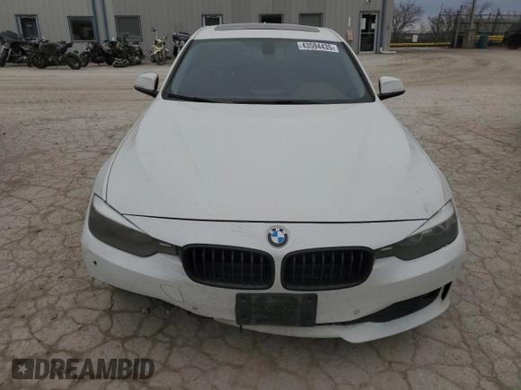 2015 BMW 3 Series 320i xDrive with VIN WBA3C3G59FNT52946, listed as a Copart auction lot 45638255 with Not Provided miles and Salvage Title. Bid and sale history available at carsss.com. Image 5.