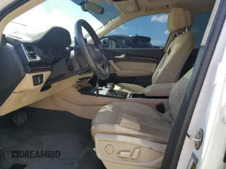2019 Audi Q5 Premium with VIN WA1ANAFY2K2081660, listed as a Copart auction lot 54208325 with 111,082 mi miles and Clean Title. Bid and sale history available at carsss.com. Image 7.
