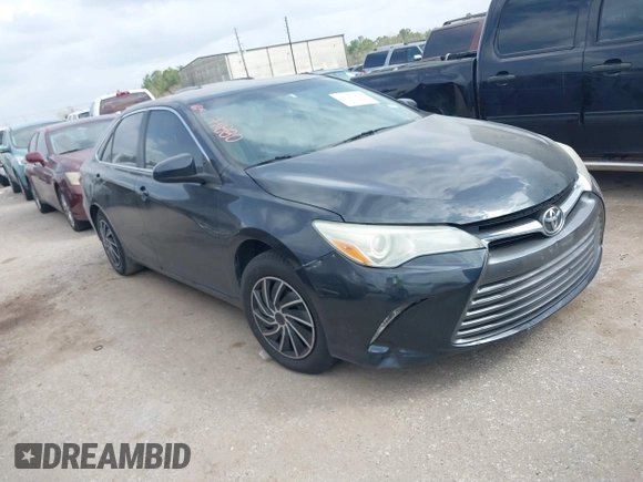 2017 Toyota Camry XLE z VIN 4T1BF1FK4HU441880, wystawiony jako IAAI lot #41747028 z przebiegiem 216 455 mil mil oraz . Historia ofert i sprzedaży dostępna na DreamBid. Obrazek 1.
