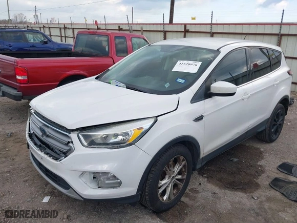 2017 Ford Escape SE with VIN 1FMCU0GD5HUC00303, listed as a IAAI auction lot 41520976 with 111,514 mi miles. Bid and sale history available at carsss.com. Image 2.