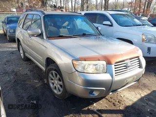 2007 Subaru Forester X w/Premium Pkg with VIN JF1SG65697H729488, listed as a IAAI auction lot 41567326 with 209,961 mi miles. Bid and sale history available at carsss.com. Image 1.