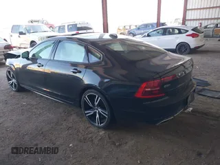 2020 Volvo S90 R-Design с VIN LVYA22MT7LP168513, выставлен на аукционе IAAI как лот 41978885 с пробегом 84 214 миль миль и . История ставок и продаж доступна на DreamBid. Изображение 3.