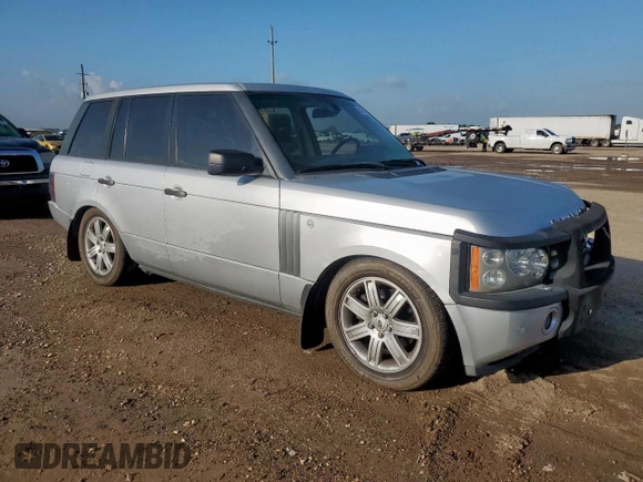 2006 Land Rover Range Rover HSE z VIN SALMF15466A215475, wystawiony jako Copart lot #64760595 z przebiegiem 77 064 mil mil oraz Czysty tytuł • Clean title. Historia ofert i sprzedaży dostępna na DreamBid. Obrazek 4.