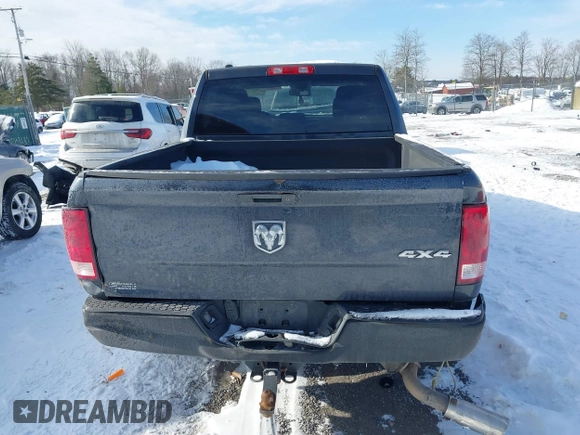 2013 Ram 1500 Express z VIN 1C6RR7KT5DS692688, wystawiony jako IAAI lot #41315199 z przebiegiem 216 438 mil mil oraz . Historia ofert i sprzedaży dostępna na DreamBid. Obrazek 16.