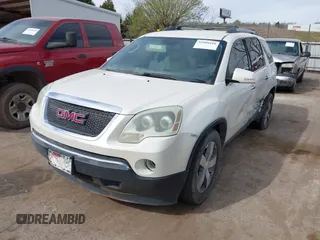 2011 GMC Acadia SLT1 with VIN 1GKKVRED3BJ338147, listed as a IAAI auction lot 41808410 with 173,103 mi miles. Bid and sale history available at carsss.com. Image 17.