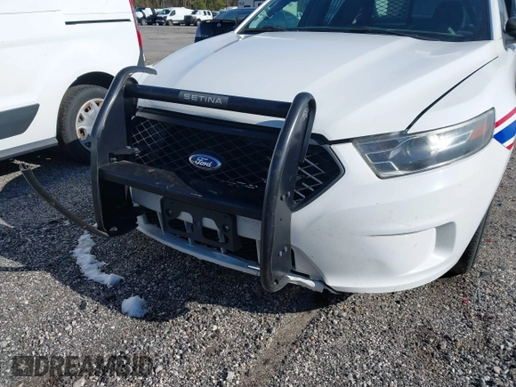 2015 Ford Police Interceptor с VIN 1FAHP2MK8FG121127, выставлен на аукционе IAAI как лот 41351136 с пробегом 176 782 миль миль и . История ставок и продаж доступна на DreamBid. Изображение 6.