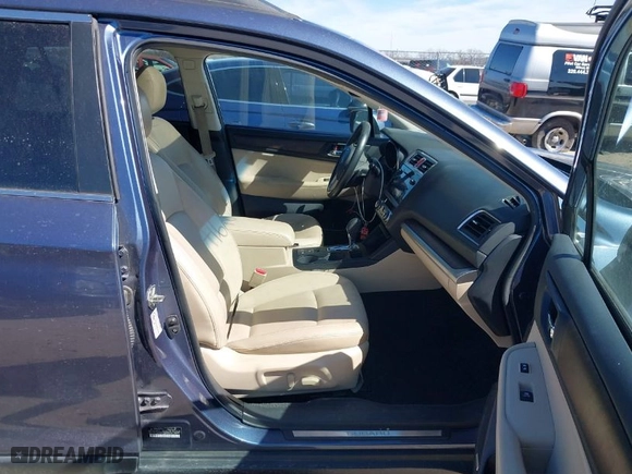 2015 Subaru Outback 2.5i Limited with VIN 4S4BSBNC8F3253748, listed as a IAAI auction lot 41687617 with 72,307 mi miles. Bid and sale history available at carsss.com. Image 5.