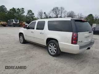 2010 GMC Yukon XL Denali with VIN 1GKUKMEFXAR218674, listed as a IAAI auction lot 41689848 with 1 mi miles. Bid and sale history available at carsss.com. Image 3.