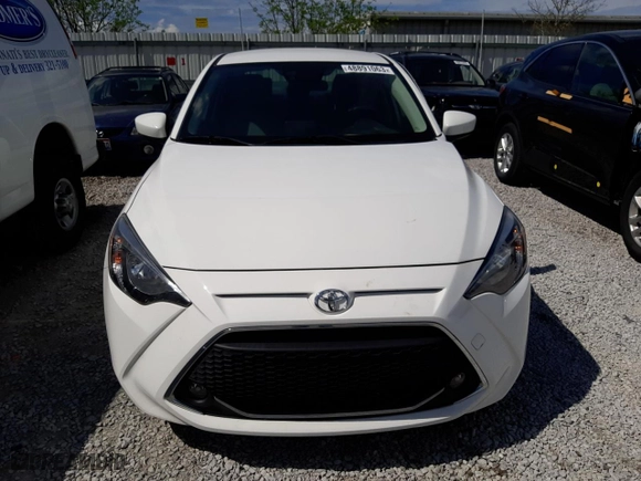 2019 Toyota Yaris Sedan L with VIN 3MYDLBYVXKY521449, listed as a Copart auction lot 48891063 with 32,710 mi miles. Bid and sale history available at carsss.com. Image 5.