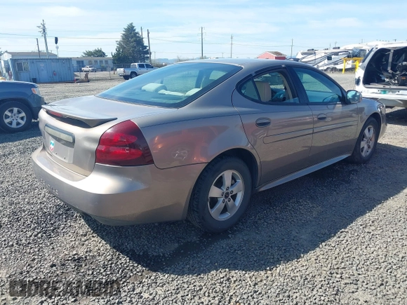 2006 Pontiac Grand Prix with VIN 2G2WP552361129476, listed as a IAAI auction lot 41851811 with 171,958 mi miles. Bid and sale history available at carsss.com. Image 4.
