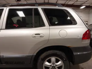 2005 Hyundai Santa Fe GLS with VIN KM8SC73D95U974594, listed as a IAAI auction lot 42340827 with 126,081 mi miles and . Bid and sale history available at DreamBid. Image 6.