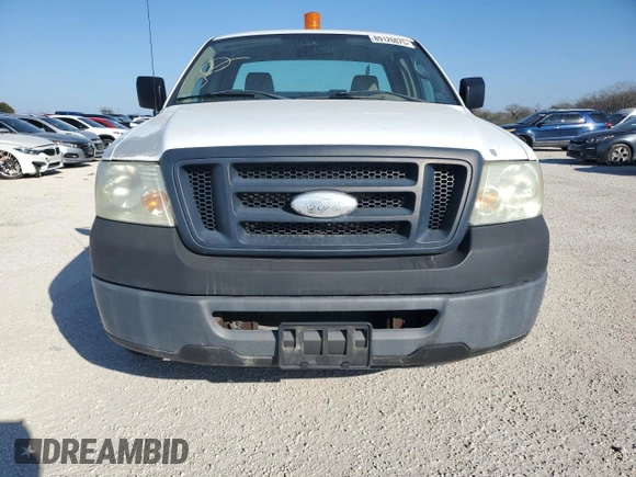 2008 Ford F-150 XL z VIN 1FTRF12W98KB87851, wystawiony jako Copart lot #89126075 z przebiegiem 111 739 mil mil oraz Czysty tytuł • Clean title. Historia ofert i sprzedaży dostępna na DreamBid. Obrazek 5.