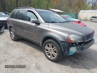 2008 Volvo XC90 I6 with VIN YV4CZ982281470871, listed as a IAAI auction lot 42026386 with 180,936 mi miles. Bid and sale history available at carsss.com. Image 1.