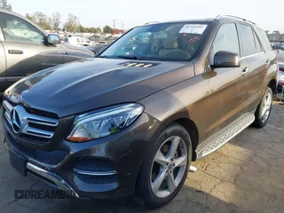 2017 Mercedes-Benz GLE 350 z VIN 4JGDA5JB4HA927130, wystawiony jako IAAI lot #41725595 z przebiegiem 94 968 mil mil oraz . Historia ofert i sprzedaży dostępna na DreamBid. Obrazek 19.