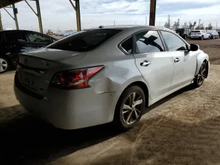 2014 Nissan Altima 2.5 SV with VIN 1N4AL3AP8EC901623, listed as a Copart auction lot 51018615 with 134,180 mi miles and Clean Title. Bid and sale history available at carsss.com. Image 3.