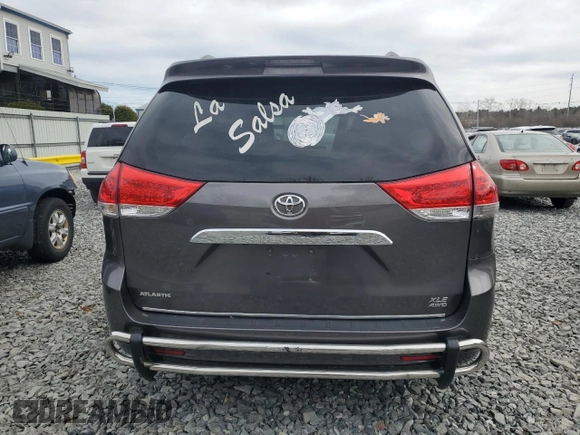 2013 Toyota Sienna XLE with VIN 5TDDK3DC4DS049917, listed as a Copart auction lot 49036775 with 283,608 mi miles and Clean Title. Bid and sale history available at DreamBid. Image 6.