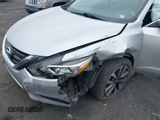 2017 Nissan Altima S z VIN 1N4AL3AP2HC239414, wystawiony jako IAAI lot #42300339 z przebiegiem 98 643 mil mil oraz . Historia ofert i sprzedaży dostępna na DreamBid. Obrazek 6.