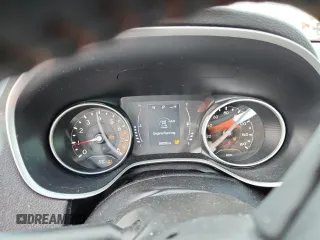2019 Jeep Compass Latitude с VIN 3C4NJCBB6KT788985, выставлен на аукционе Copart как лот 61427685 с пробегом 59 256 миль миль и Списание • Salvage title. История ставок и продаж доступна на DreamBid. Изображение 9.
