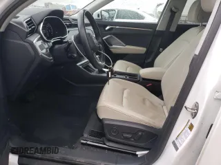 2019 Audi Q3 Premium Plus with VIN WA1BECF39K1082024, listed as a Copart auction lot 39402854 with 29,317 mi miles. Bid and sale history available at carsss.com. Image 7.