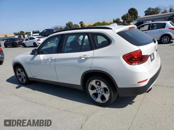 2014 BMW X1 sDrive28i z VIN WBAVM1C51EVW49045, wystawiony jako Copart lot #59548915 z przebiegiem 140 853 mil mil oraz Czysty tytuł • Clean title. Historia ofert i sprzedaży dostępna na DreamBid. Obrazek 2.