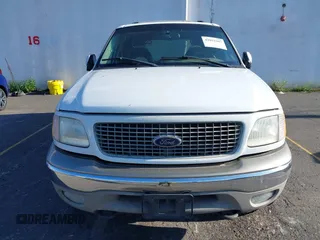 2000 Ford Expedition Eddie Bauer with VIN 1FMPU18L5YLB92805, listed as a IAAI auction lot 42853287 with 205,555 mi miles and . Bid and sale history available at DreamBid. Image 6.