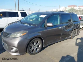2015 Toyota Sienna SE with VIN 5TDXK3DC9FS551094, listed as a IAAI auction lot 41676903 with 94,345 mi miles. Bid and sale history available at carsss.com. Image 18.