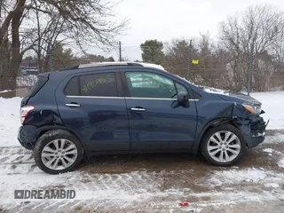 2018 Chevrolet Trax Premier with VIN 3GNCJRSB2JL267942, listed as a IAAI auction lot 41190953 with 39,918 mi miles. Bid and sale history available at carsss.com. Image 12.