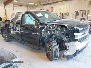 2021 Chevrolet Silverado 1500 LT with VIN 3GCUYDED4MG215721, listed as a IAAI auction lot 42034374 with 61,089 mi miles and . Bid and sale history available at DreamBid. Image 1.