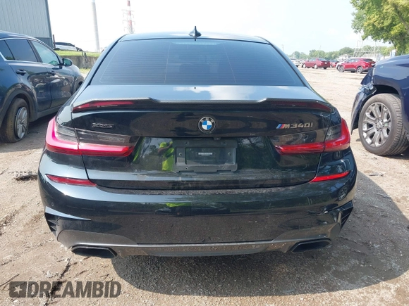 2021 BMW 3 Series M340i xDrive with VIN 3MW5U9J0XM8B53474, listed as a IAAI auction lot 39952984 with 55,938 mi miles. Bid and sale history available at carsss.com. Image 17.