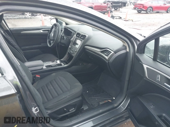 2019 Ford Fusion Hybrid SE with VIN 3FA6P0LU3KR108898, listed as a IAAI auction lot 41882847 with 159,076 mi miles. Bid and sale history available at carsss.com. Image 5.