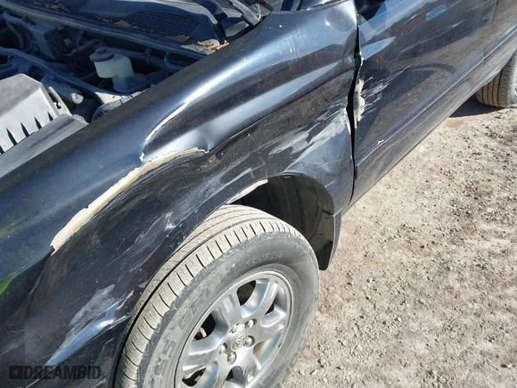 2006 Toyota Highlander w/3rd Row with VIN JTEDP21A560107601, listed as a IAAI auction lot 41306059 with 223,510 mi miles. Bid and sale history available at carsss.com. Image 6.
