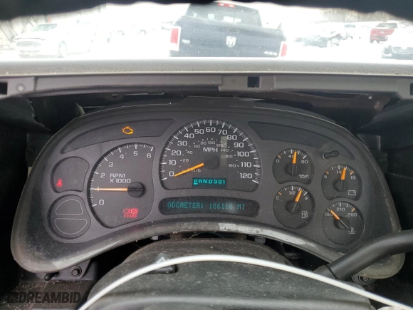 2004 Chevrolet Silverado 1500 LS with VIN 1GCEC14T14E188690, listed as a Copart auction lot 42616285 with 186,116 mi miles and Clean Title. Bid and sale history available at carsss.com. Image 9.