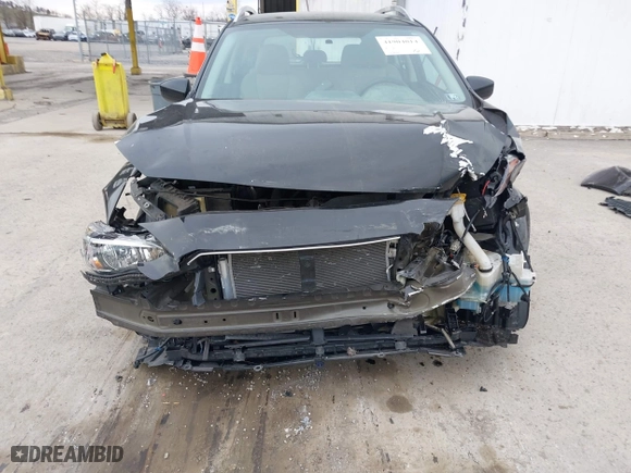 2019 Subaru Impreza Premium with VIN 4S3GTAC65K3733805, listed as a IAAI auction lot 41904014 with 73,805 mi miles. Bid and sale history available at carsss.com. Image 6.
