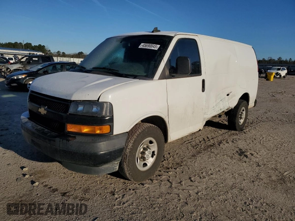 2020 Chevrolet Express Cargo Van with VIN 1GCWGAFP9L1124623, listed as a Copart auction lot 45690045 with 185,696 mi miles and Salvage Title. Bid and sale history available at carsss.com. Image 1.