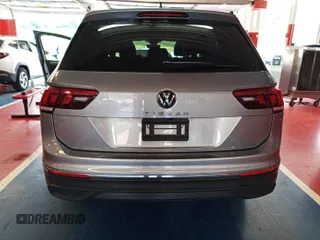 2024 Volkswagen Tiguan SE with VIN 3VV3B7AX8RM108454, listed as a IAAI auction lot 42793135 with 34,423 mi miles and . Bid and sale history available at DreamBid. Image 29.