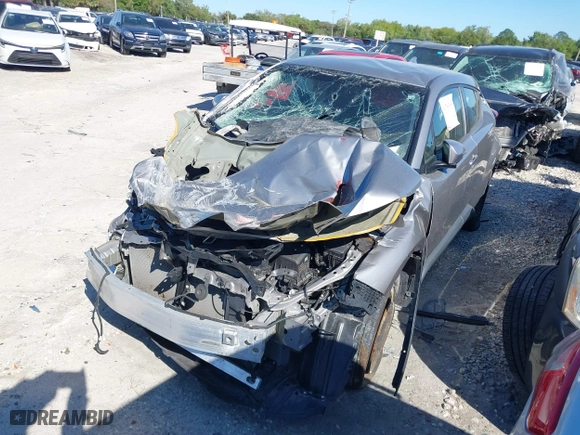 2020 Toyota C-HR LE with VIN NMTKHMBX6LR106732, listed as a IAAI auction lot 41790365 with 69,354 mi miles. Bid and sale history available at carsss.com. Image 19.