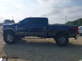 2017 Ford Super Duty F-250 SRW Lariat with VIN 1FT7W2BT9HED50676, listed as a IAAI auction lot 40101868 with 154,199 mi miles. Bid and sale history available at carsss.com. Image 15.