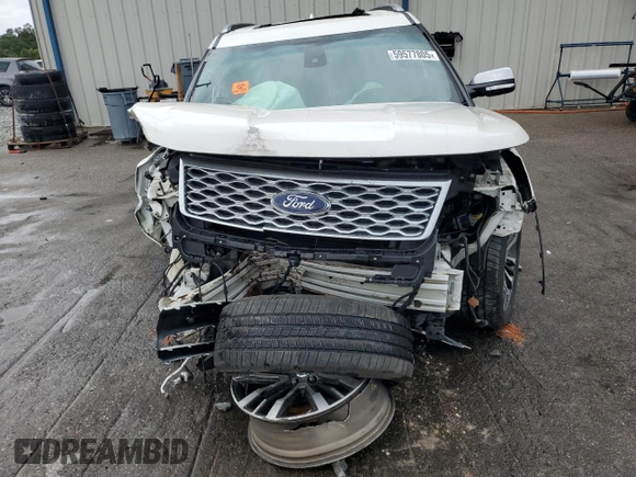 2016 Ford Explorer Platinum с VIN 1FM5K8HTXGGC69715, выставлен на аукционе Copart как лот 59577805 с пробегом 48 926 миль миль и Списание • Salvage title. История ставок и продаж доступна на DreamBid. Изображение 5.