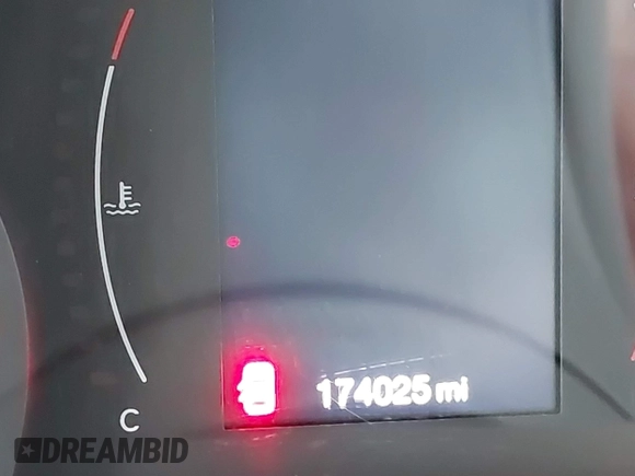 2022 Jeep Compass Latitude z VIN 3C4NJDBB2NT176163, wystawiony jako IAAI lot #42042396 z przebiegiem 174 025 mil mil oraz . Historia ofert i sprzedaży dostępna na DreamBid. Obrazek 15.