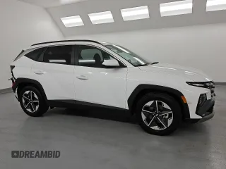 2025 Hyundai Tucson SEL with VIN 5NMJB3DE2SH470037, listed as a Copart auction lot 53915985 with 13,836 mi miles and Clean Title. Bid and sale history available at DreamBid. Image 4.