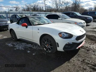 2019 FIAT 124 Spider Urbana Edition z VIN JC1NFAEK8K0142228, wystawiony jako Copart lot #42313995 z przebiegiem 13 935 mil mil oraz Szkoda całkowita • Salvage title. Historia ofert i sprzedaży dostępna na DreamBid. Obrazek 4.