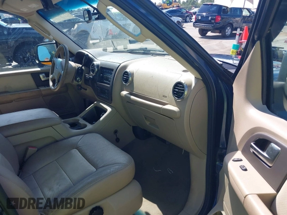 2004 Ford Expedition Eddie Bauer with VIN 1FMRU17W44LA69267, listed as a IAAI auction lot 42527601 with 187,368 mi miles and . Bid and sale history available at DreamBid. Image 5.
